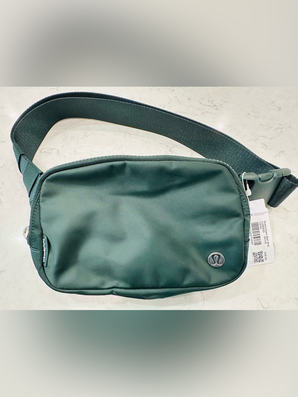 NWT Lululemon Legacy Green Belt Bag